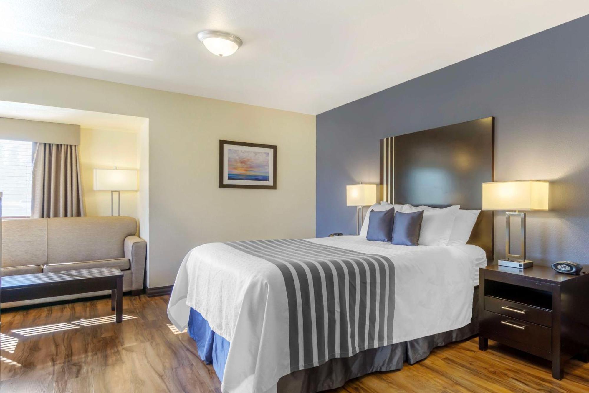 Best Western Plus Edmonds Harbor Inn מראה חיצוני תמונה