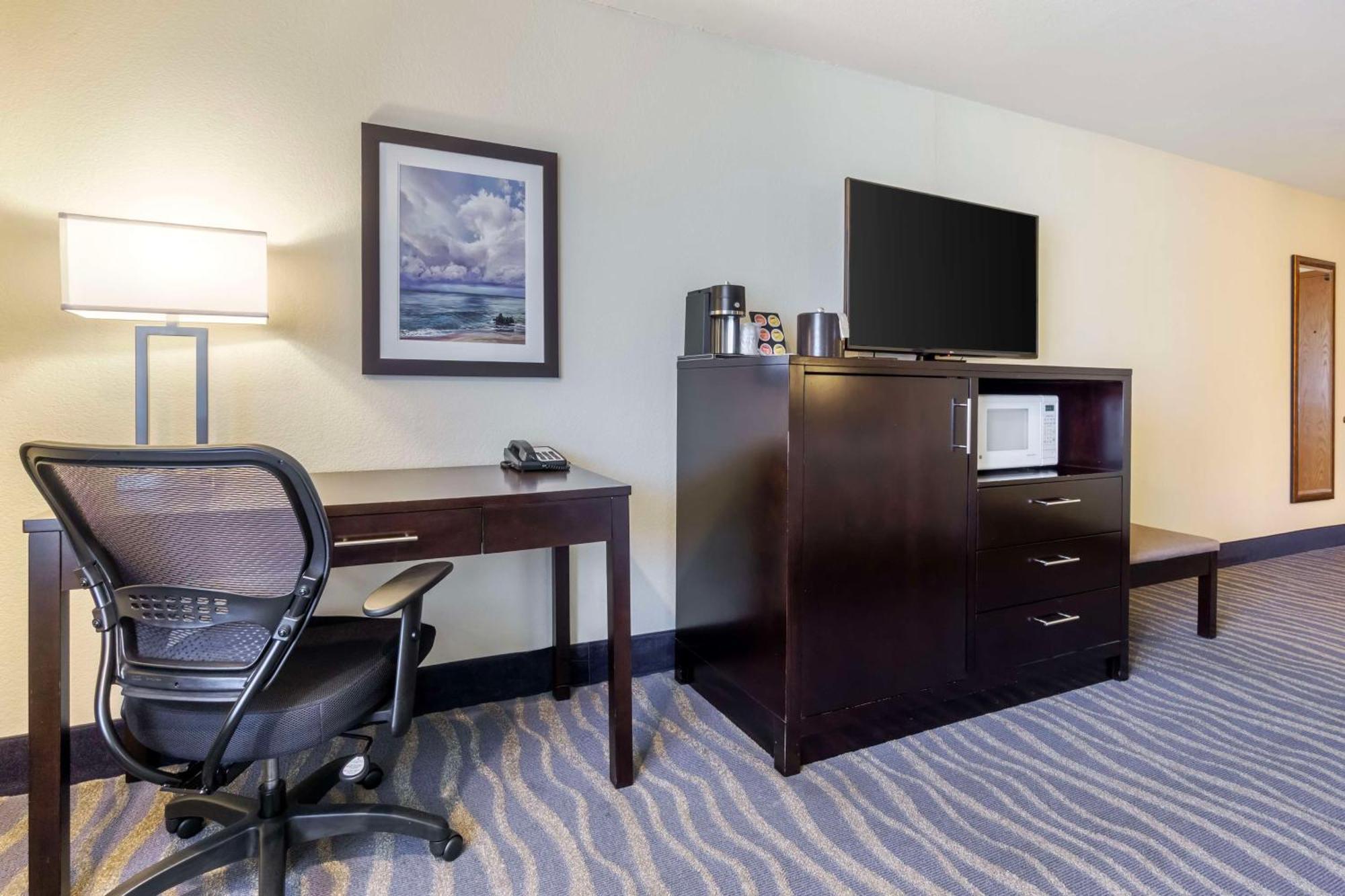 Best Western Plus Edmonds Harbor Inn מראה חיצוני תמונה