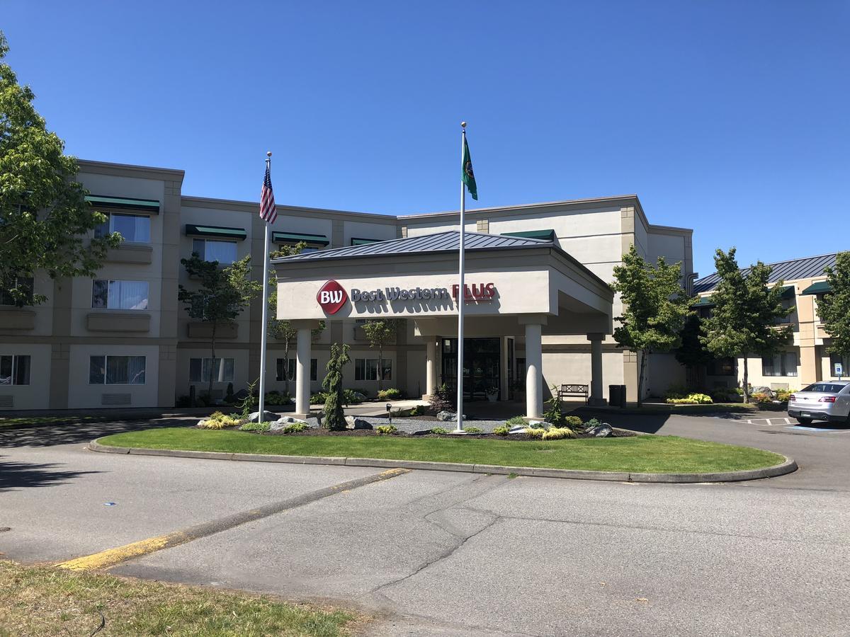 Best Western Plus Edmonds Harbor Inn מראה חיצוני תמונה